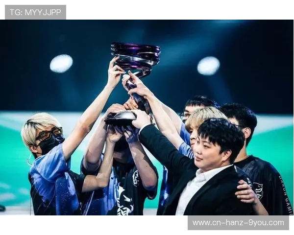 镇江战队勇夺冠军，奋战赛场展现实力与团队协作精神